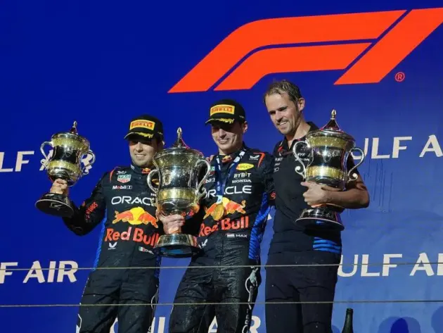 Red-Bull-Triumph