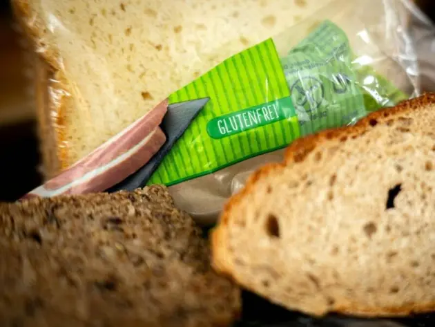 Verschiedene Brotsorten ohne Gluten