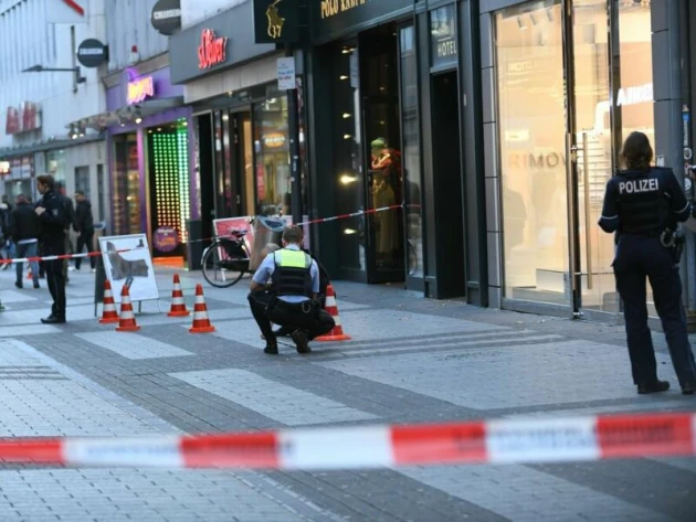 Mann in Kölner Innenstadt durch Messer verletzt