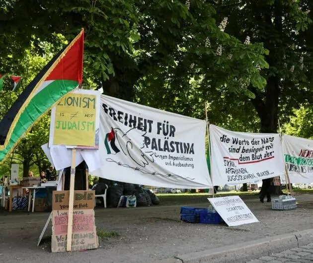 Propalästinensische Mahnwache nahe der Uni Hamburg