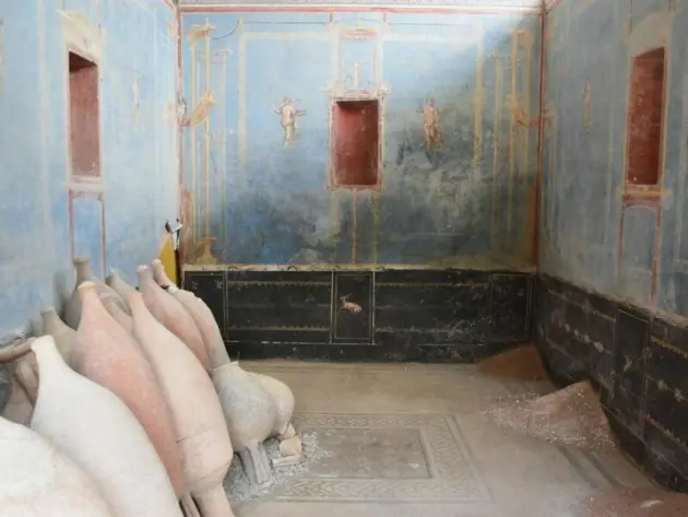 Raum mit blauen Wänden in Pompeji