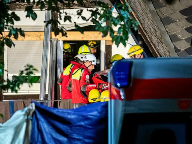 Hotel teilweise eingestürzt