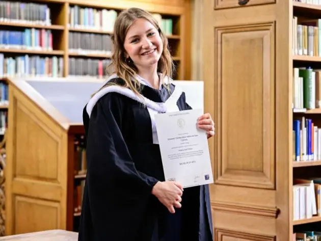 Kronprinzessin von Belgien feiert Abschluss in Oxford